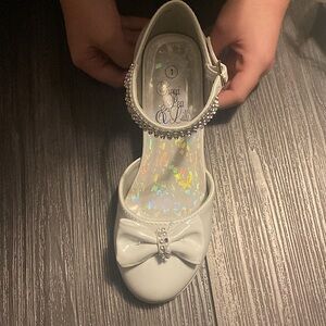 Girls size 1 white heals